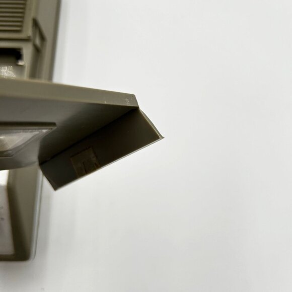 Milovac Cassette Recorder CR-103 play works but does need repair for parts read - Picture 3 of 11